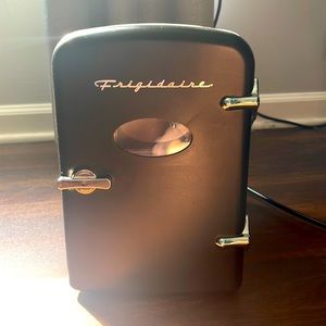Mini fridge